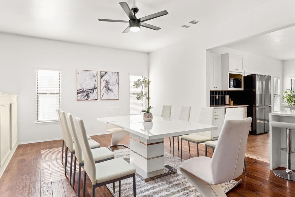 5 Bedrooms With Chefs Kitchen 2 Masters Room And Game Lounge San Antonio Bagian luar foto